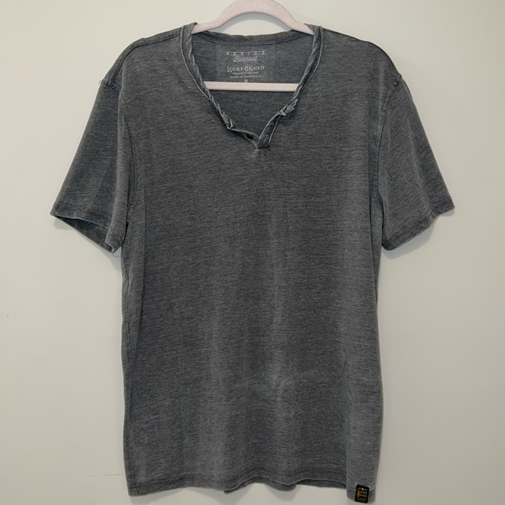 Lucky Brand ✨ Dark Gray Henley Sz M